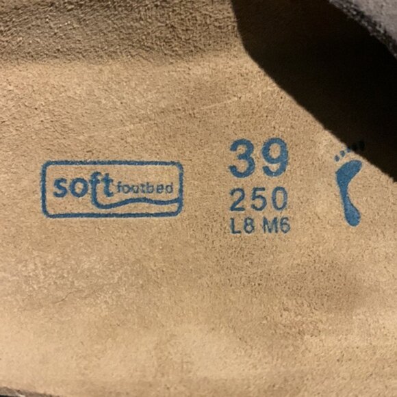 Arizona Taupe Sandals 39 (Woman’s 8 / 8.5) Soft Footbed Narrow - Picture 3 of 3